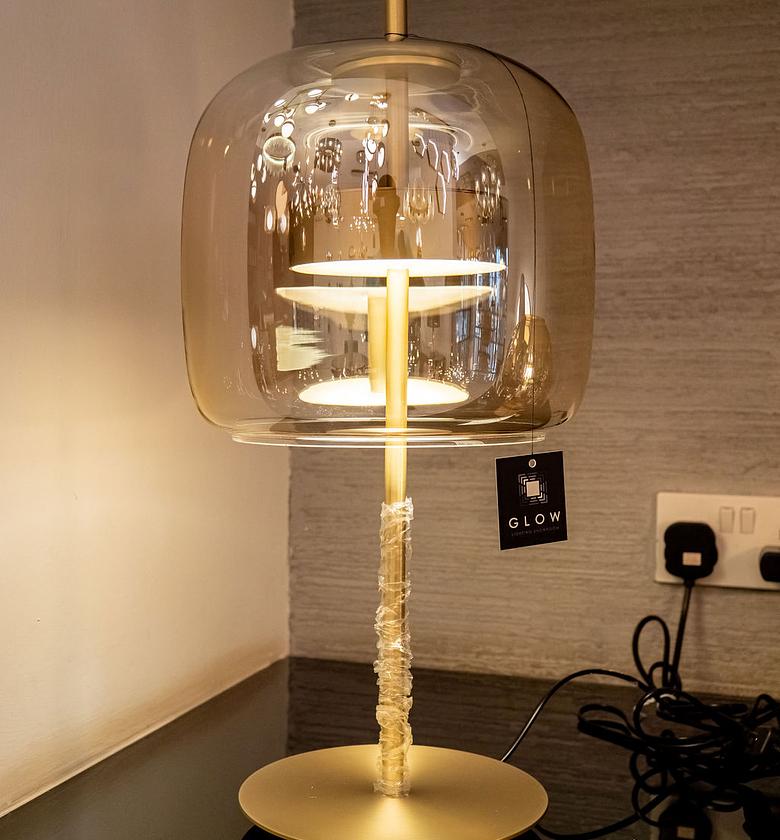 METAL+-GLASS GOLD TABLE LAMP image