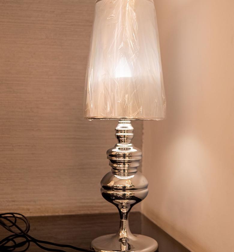 METAL+-PVC CHROME TABLE LAMP image